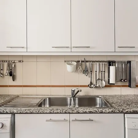 Апартаменты Saldanha Retreat 2br & Parking By Host For Us Лиссабон