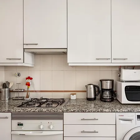 Saldanha Retreat 2br & Parking By Host For Us * Lisbon